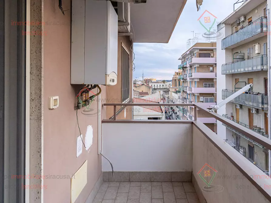 Immagine 18 di Trilocale in vendita  a Siracusa