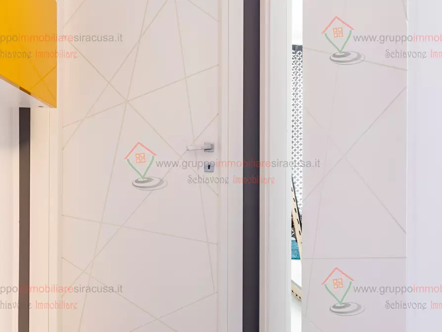 Immagine 14 di Bilocale in vendita  a Siracusa