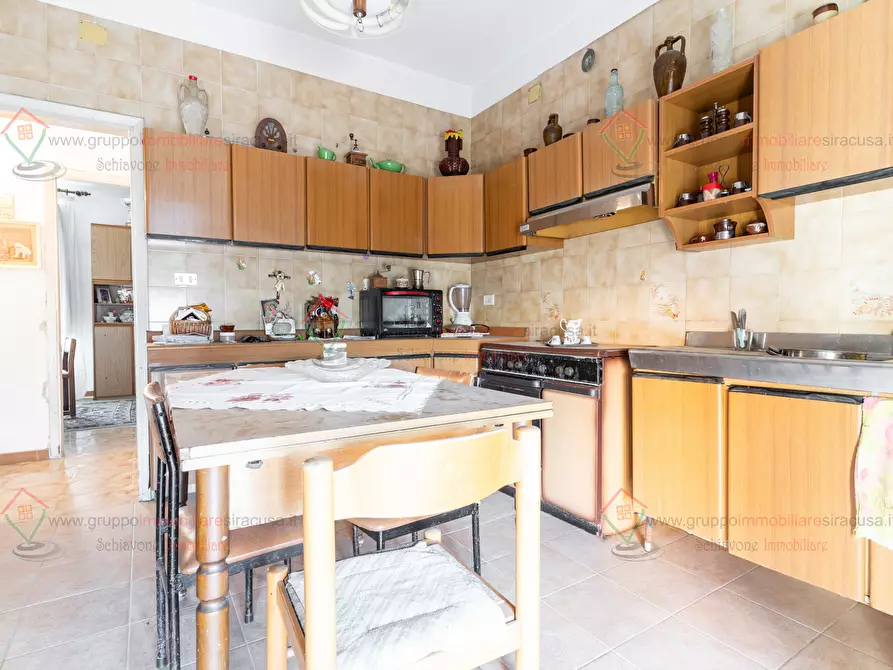 Immagine 2 di Trilocale in vendita  a Siracusa