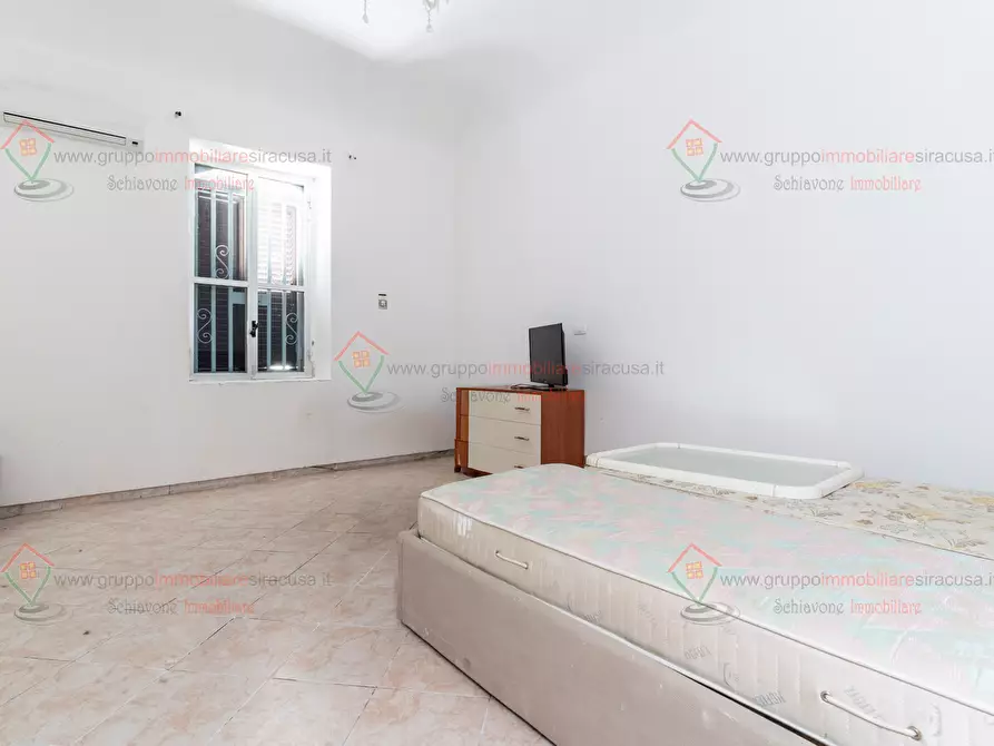 Immagine 2 di Casa indipendente in vendita  a Siracusa