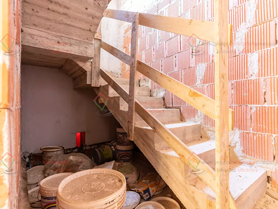 Immagine 10 di Casa bifamiliare in vendita  a Siracusa