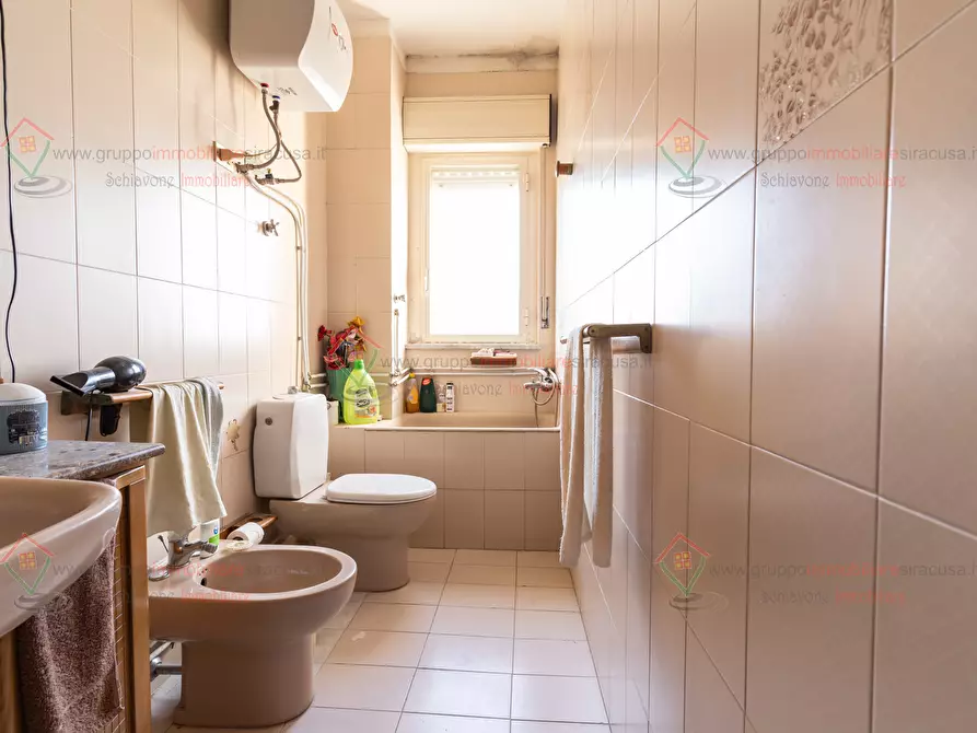 Immagine 14 di Trilocale in vendita  a Siracusa