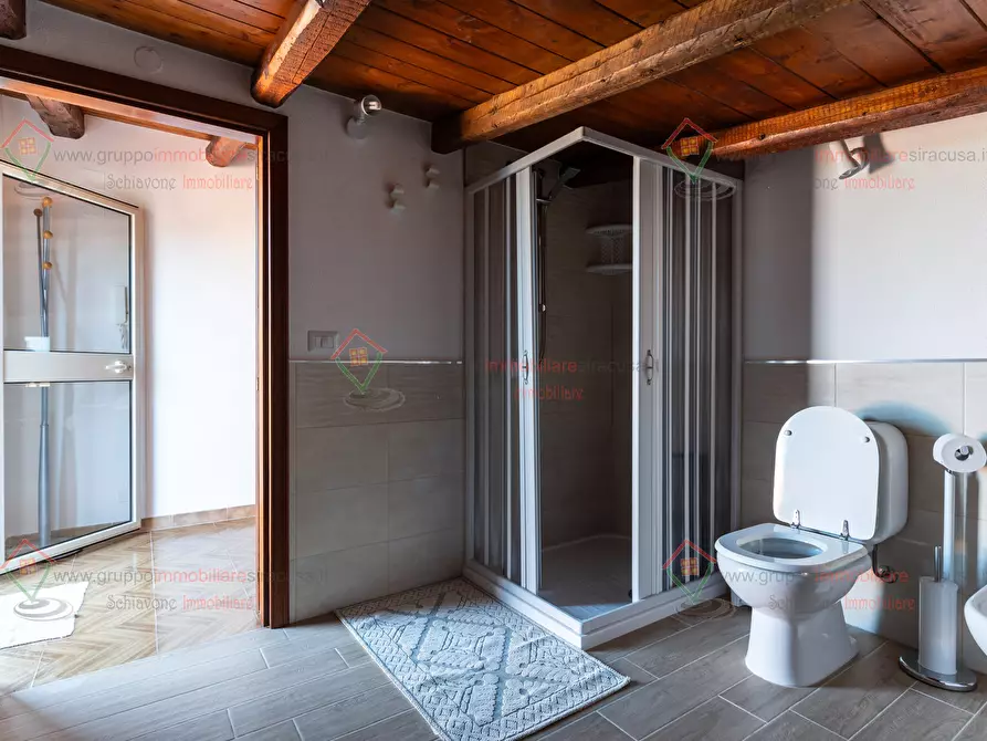 Immagine 21 di Villa in vendita  a Siracusa