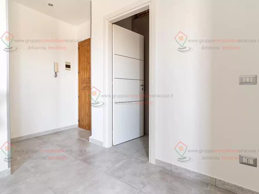 Immagine 2 di Trilocale in vendita  a Siracusa