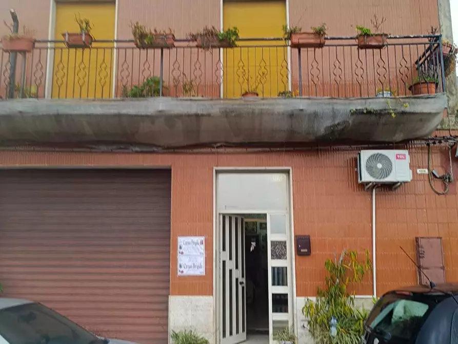 Immagine 3 di Casa trifamiliare in vendita  a Canicattini Bagni