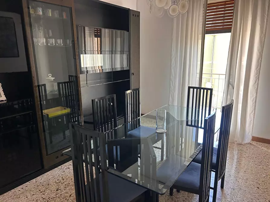 Immagine 5 di Quadrilocale in affitto  a Siracusa