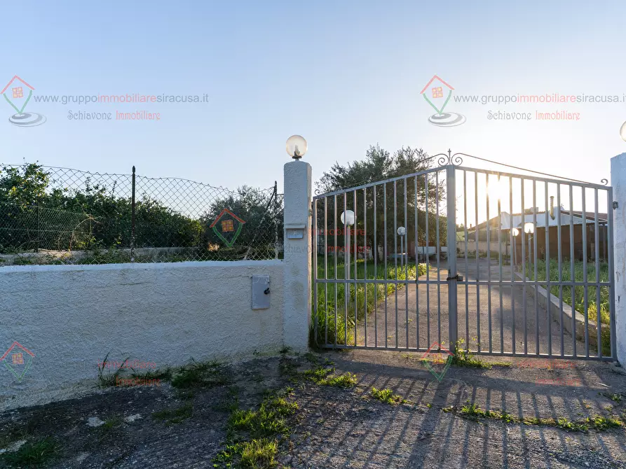 Immagine 29 di Villa in vendita  a Siracusa