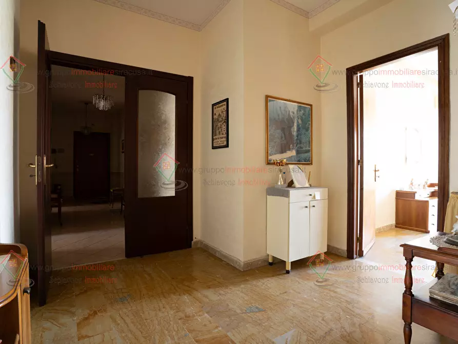 Immagine 13 di Quadrilocale in vendita  a Siracusa