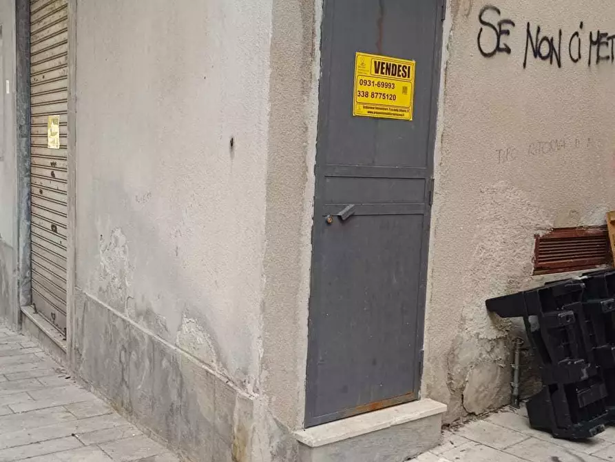 Immagine 23 di Casa indipendente in vendita  a Canicattini Bagni