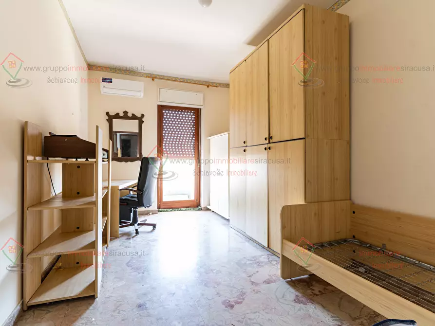 Immagine 11 di Pentalocale in vendita  a Siracusa