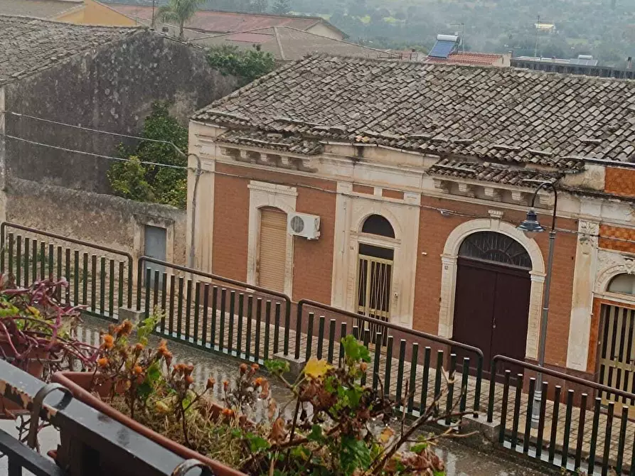 Immagine 21 di Casa trifamiliare in vendita  a Canicattini Bagni