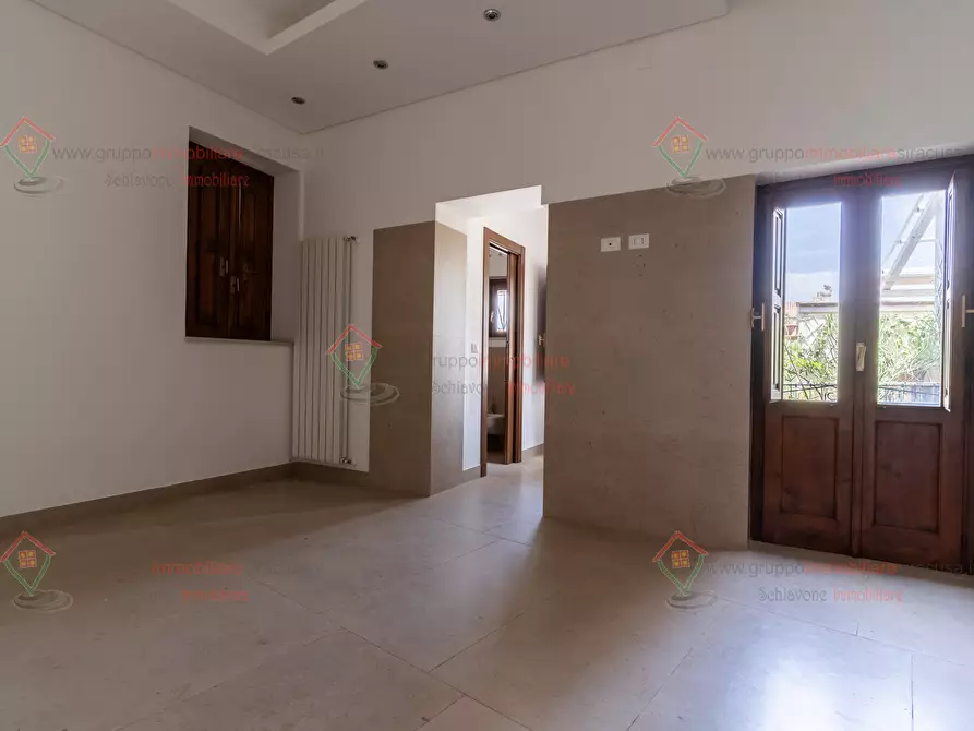 Immagine 13 di Quadrilocale in vendita  a Siracusa