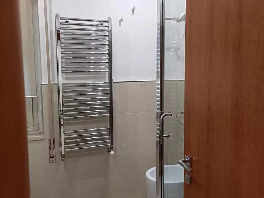 Immagine 7 di Trilocale in affitto  a Siracusa