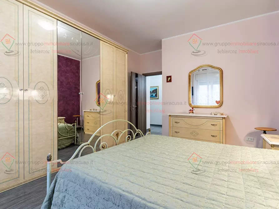 Immagine 22 di Pentalocale in vendita  a Siracusa