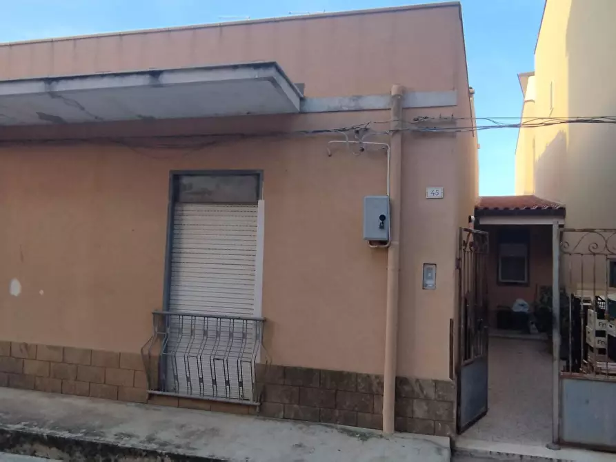 Immagine 1 di Casa indipendente in vendita  a Siracusa