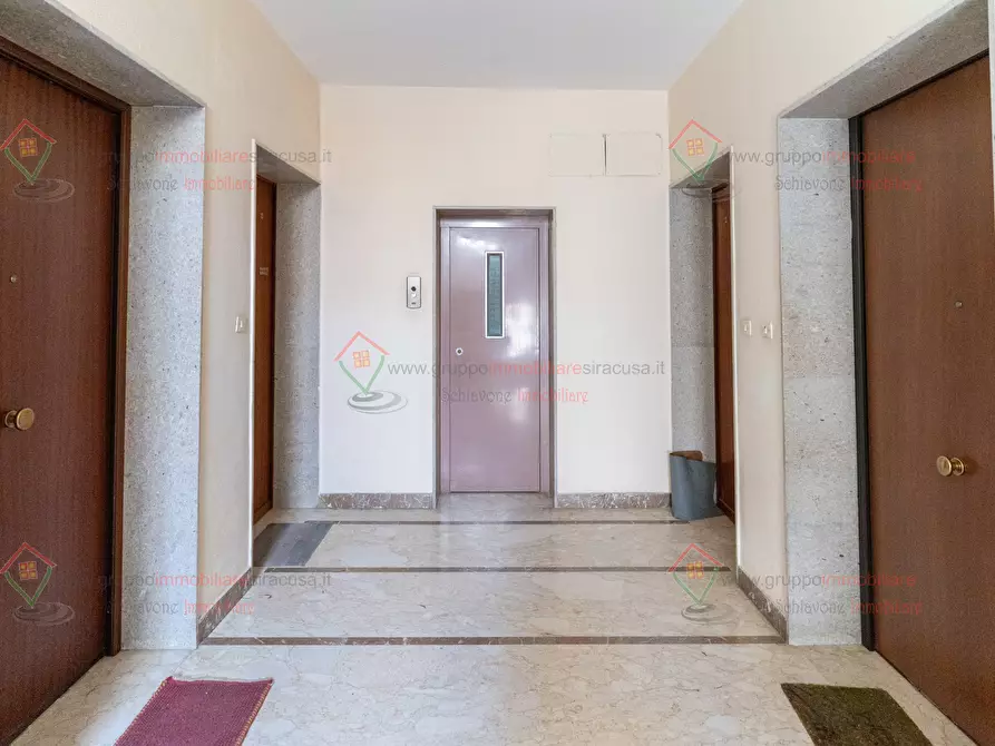 Immagine 20 di Trilocale in vendita  a Siracusa