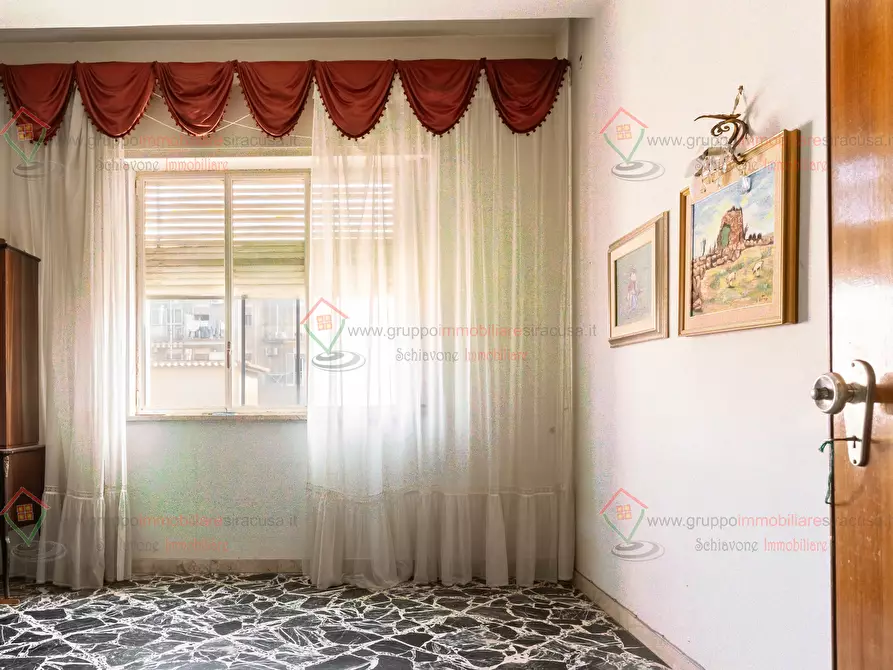 Immagine 8 di Pentalocale in vendita  a Siracusa