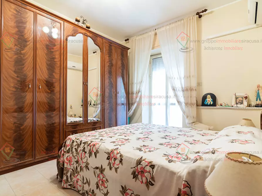 Immagine 11 di Trilocale in vendita  a Siracusa