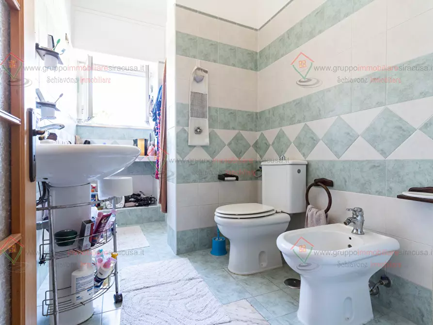 Immagine 18 di Pentalocale in vendita  a Siracusa