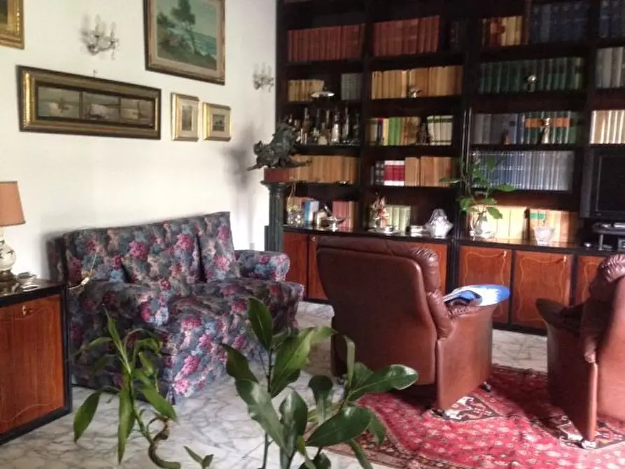 Immagine 18 di Casa semindipendente in vendita  a Livorno