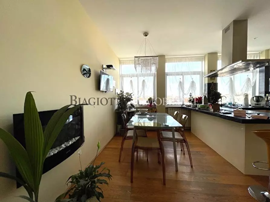 Immagine 4 di Attico in vendita  a Livorno