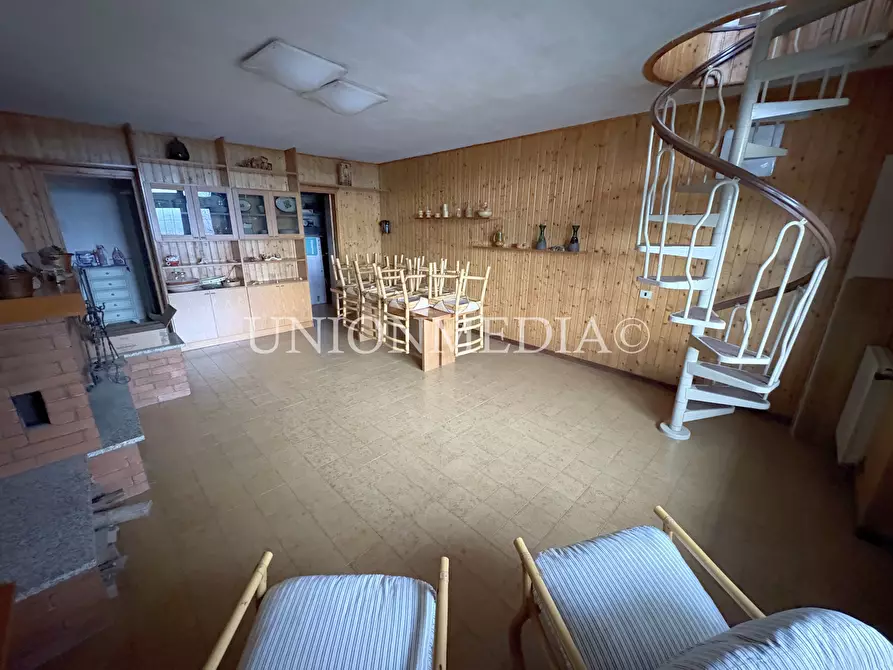 Immagine 25 di Appartamento in vendita  in Via Nazionale a Aulla