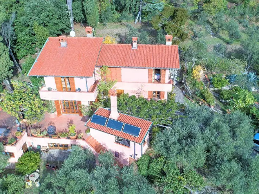 Immagine 34 di Villa in vendita  in via della maestà a Fosdinovo