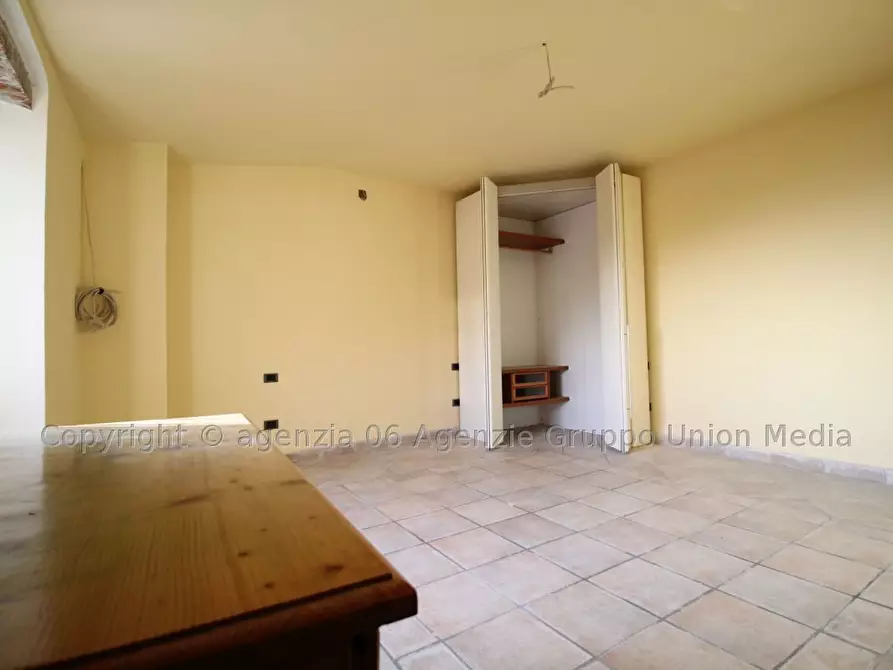 Immagine 33 di Appartamento in vendita  a Ortonovo