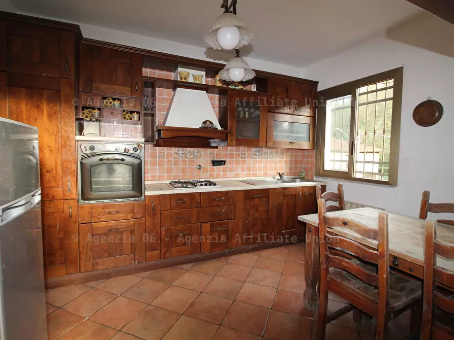 Immagine 13 di Appartamento in vendita  a Vezzano Ligure