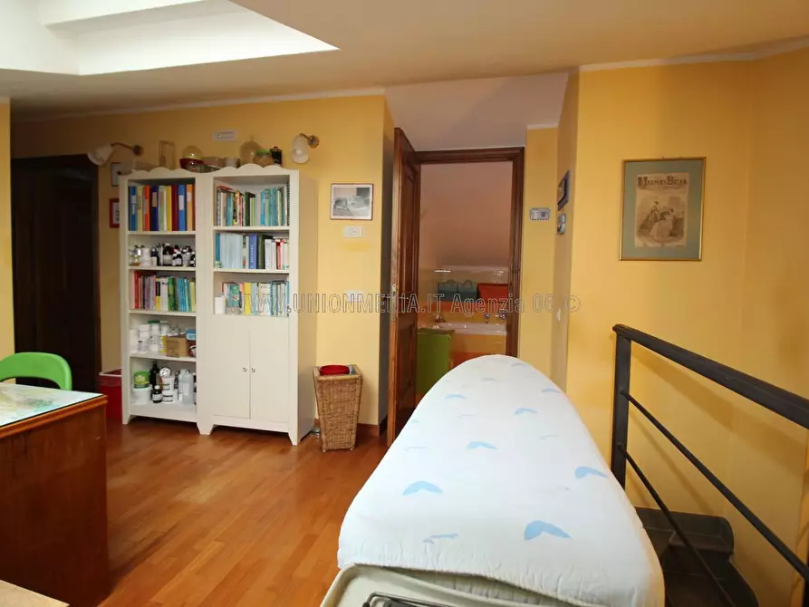 Immagine 20 di Casa indipendente in vendita  a Sarzana