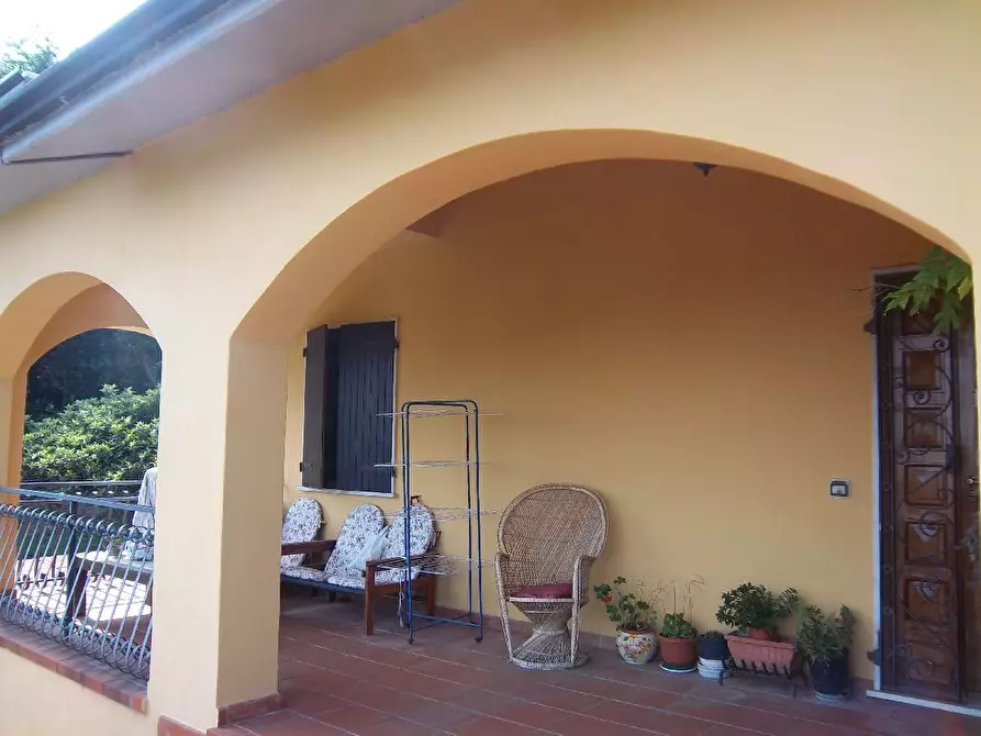 Immagine 12 di Villa in vendita  a Sarzana