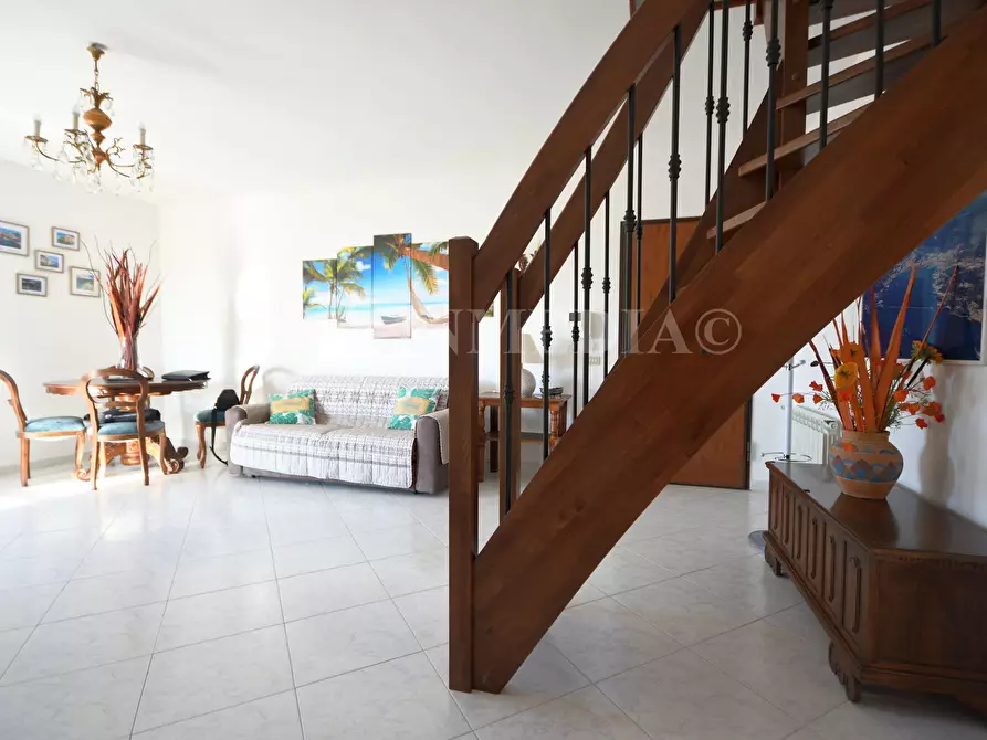 Immagine 3 di Appartamento in vendita  in Via Castiglioni a Santo Stefano Di Magra