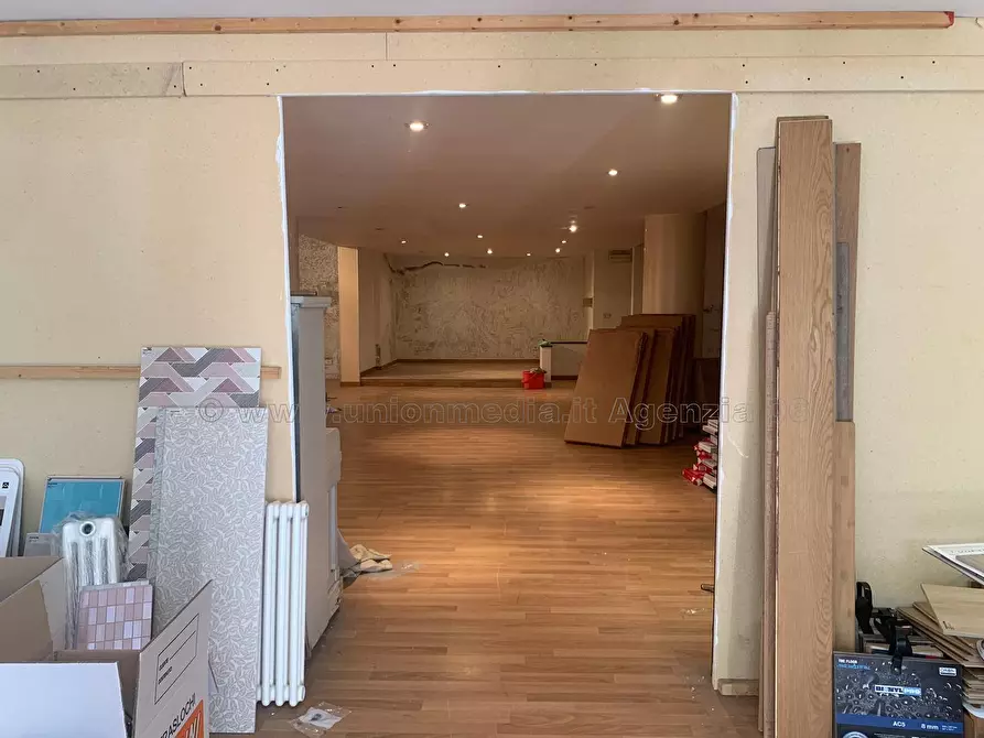 Immagine 20 di Capannone industriale in vendita  a La Spezia