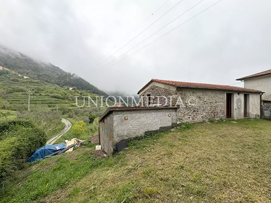 Immagine 5 di Casa indipendente in vendita  in via canepari a Fosdinovo