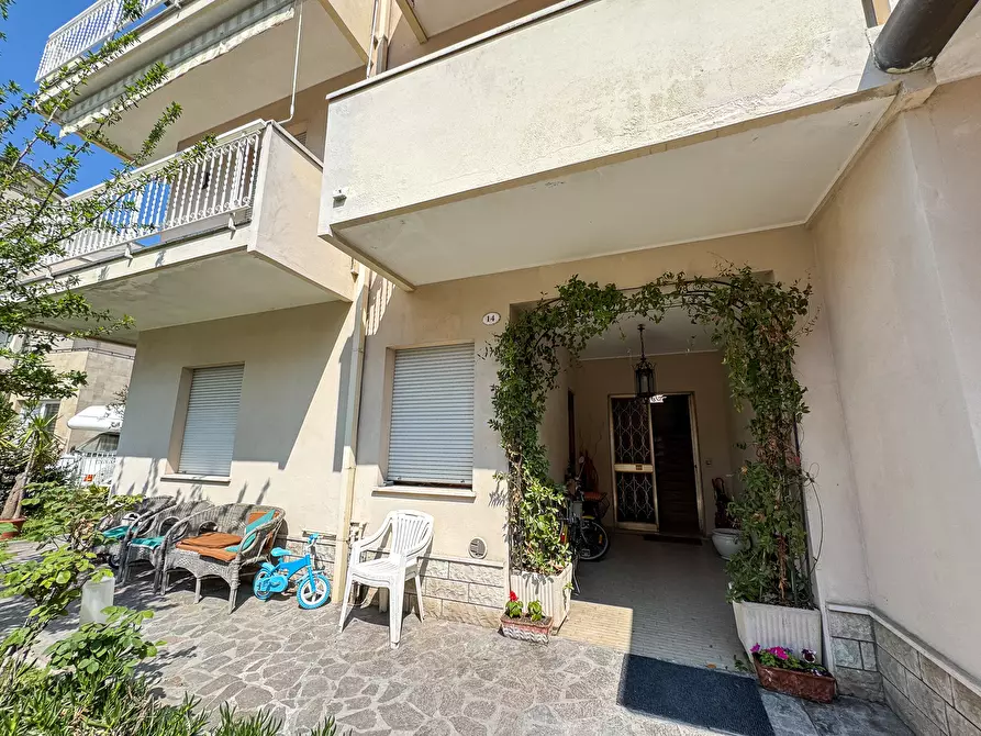 Immagine 48 di Trilocale in vendita  in Viale Piave 23 a Rimini