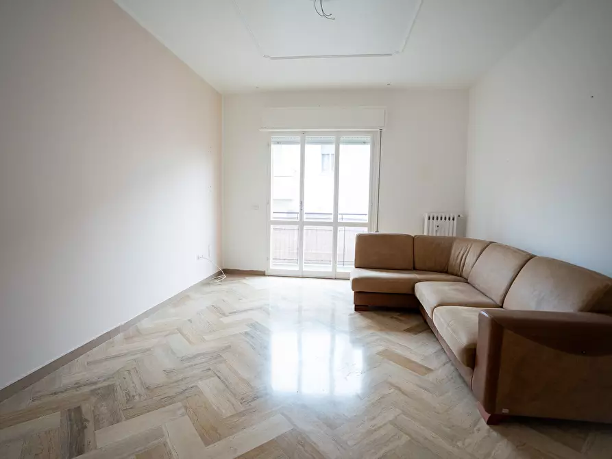 Immagine 3 di Trilocale in vendita  in Via Vega 51 a Rimini