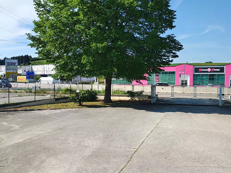 Immagine 26 di Laboratorio in vendita  in Via Ausa 179 a Coriano