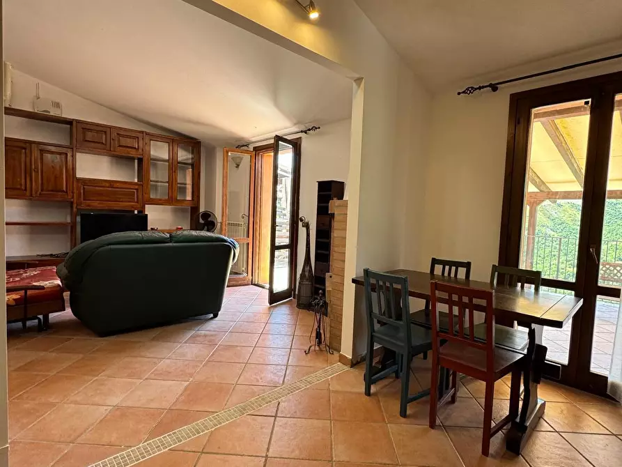 Immagine 12 di Villetta a schiera in vendita  in Via Gorolo 63 a Borghi