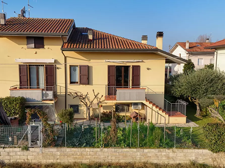 Immagine 5 di Villetta a schiera in vendita  in Via Romagna 21 a Savignano Sul Rubicone