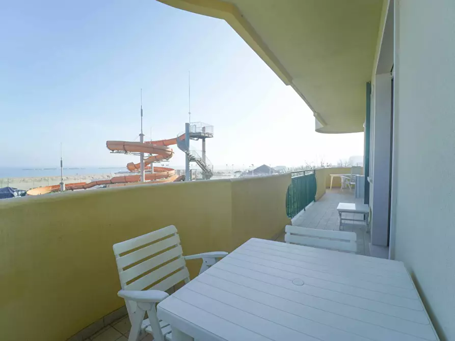 Immagine 6 di Trilocale in vendita  in Via Montello a Cesenatico