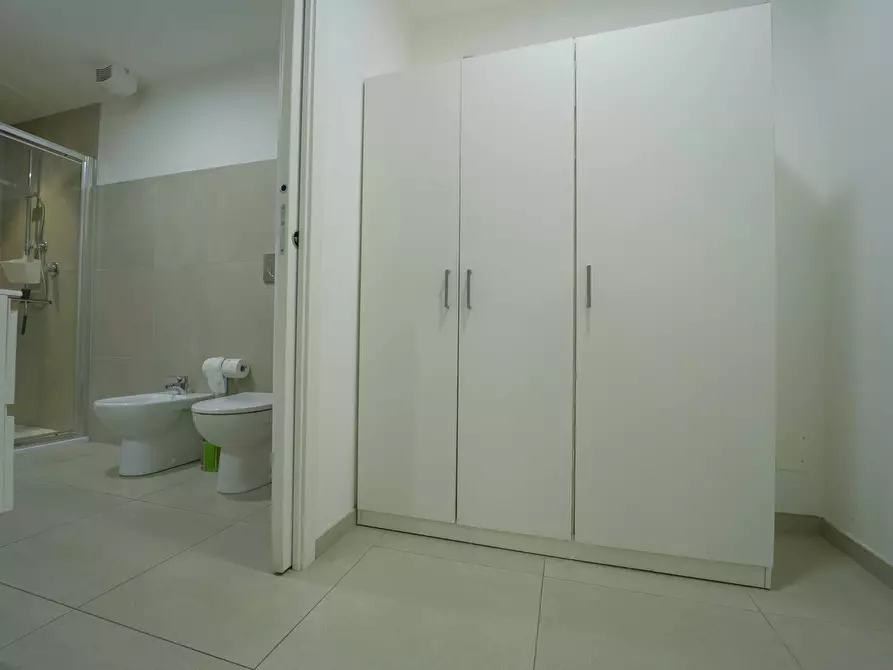 Immagine 16 di Loft/Open space in vendita  a Cervia