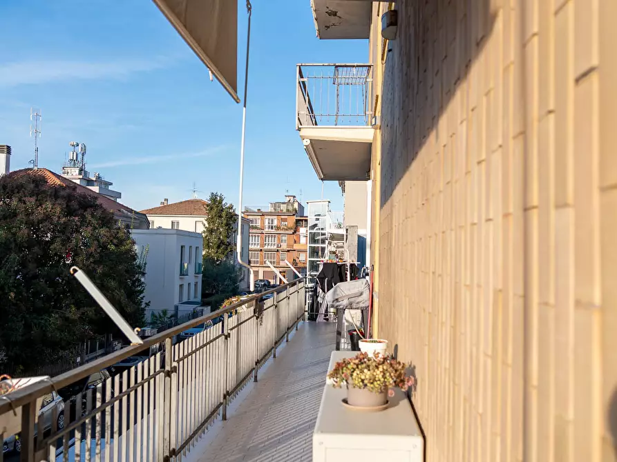 Immagine 44 di Quadrilocale in vendita  in Viale San Gottardo a Rimini