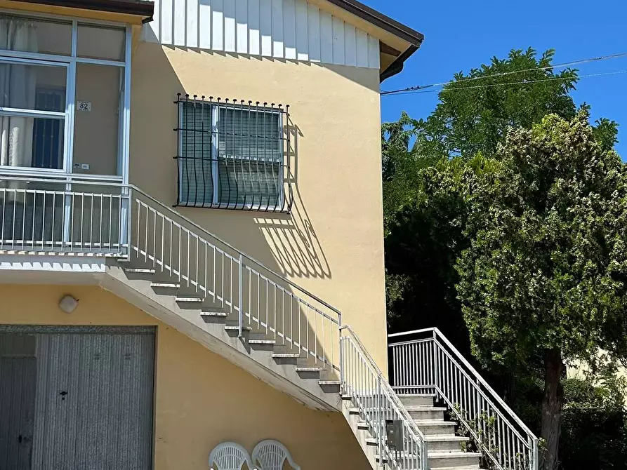 Immagine 1 di Villetta a schiera in vendita  a Santarcangelo Di Romagna