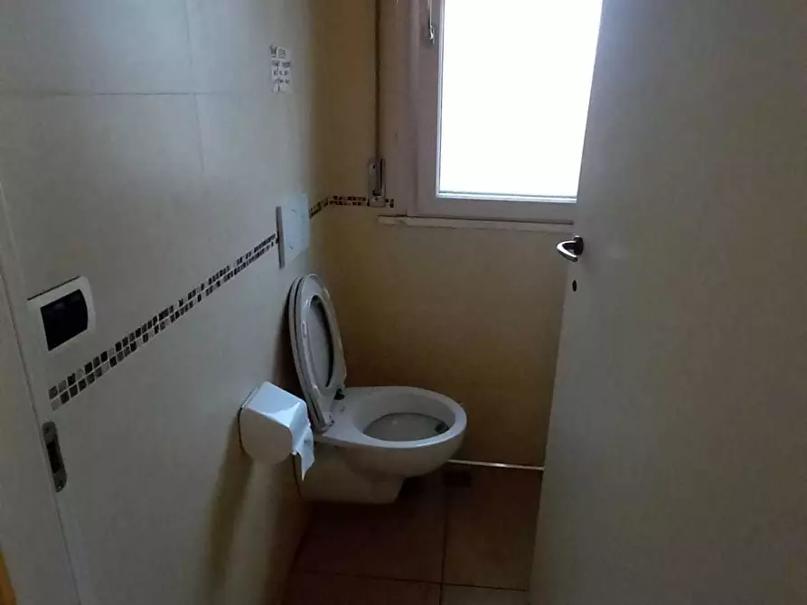 Immagine 12 di Bar / Ristorante in vendita  in Via Antonio Meucci 45 a Rimini