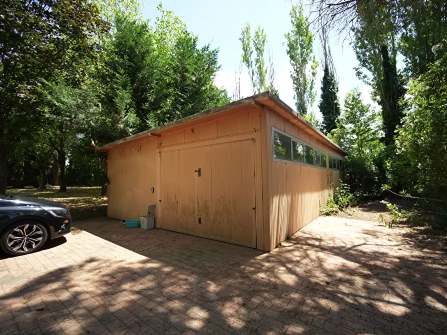 Immagine 52 di Villa in vendita  in Via Molino Ronci 8 a Rimini