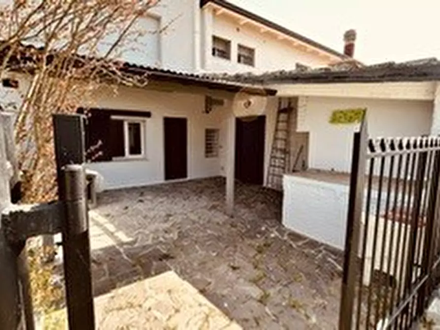 Immagine 10 di Villetta a schiera in vendita  in Via Franzolini 65 a Rimini