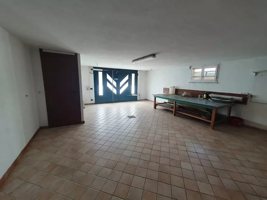 Immagine 43 di Villa in vendita  in dalla chiesa a Santarcangelo Di Romagna