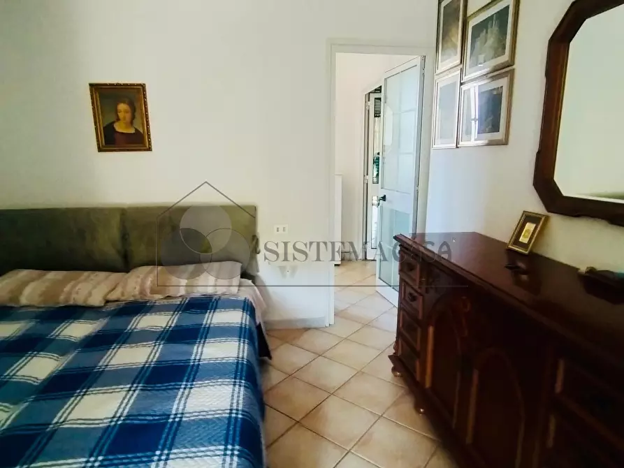 Immagine 16 di Quadrilocale in vendita  in Via Venezia 54 a Santo Stefano Di Magra