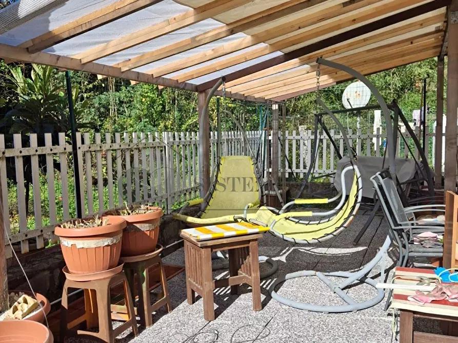 Immagine 3 di Porzione di casa in vendita  a Follo