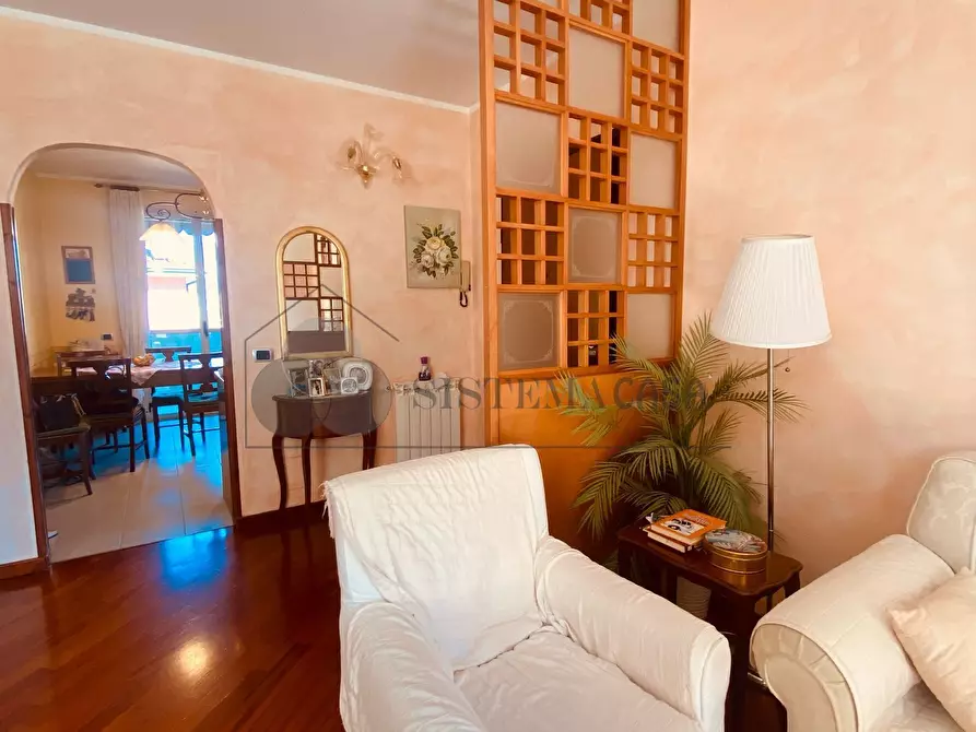 Immagine 7 di Quadrilocale in vendita  in Via Brigate partigiane 94 a Follo